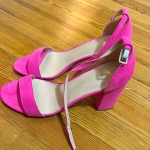 hot pink 3.5 inch heel.